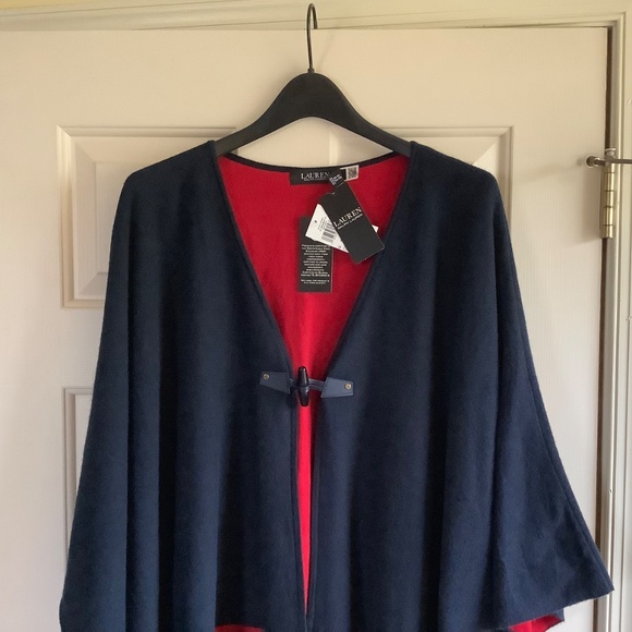 Lauren Ralph Lauren Intarsia-Knit Two-Tone Poncho Navy Red One Size Plus - Picture 4 of 16